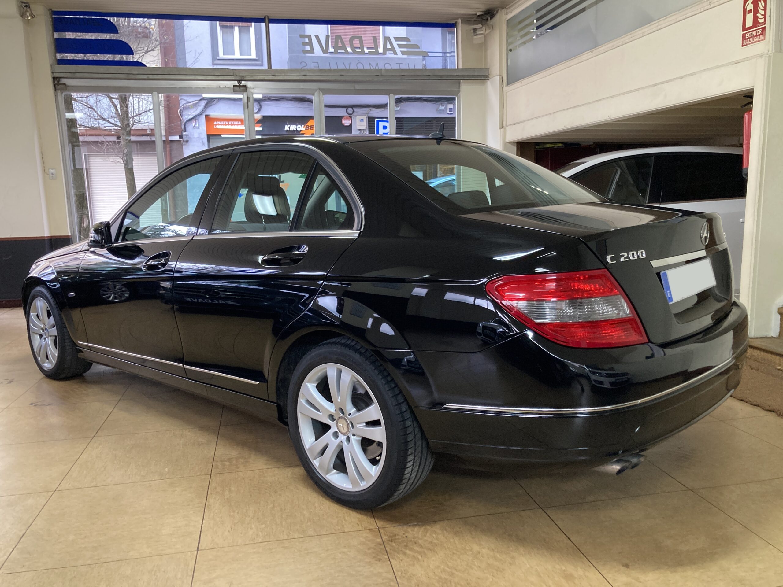 
								MERCEDES-BENZ Clase C 200 CDI Blue Efficiency Avantgarde full									