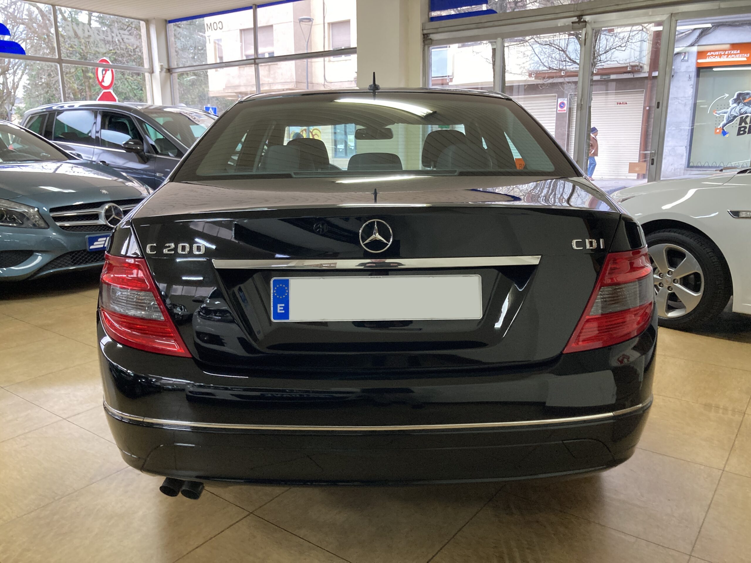 
								MERCEDES-BENZ Clase C 200 CDI Blue Efficiency Avantgarde full									