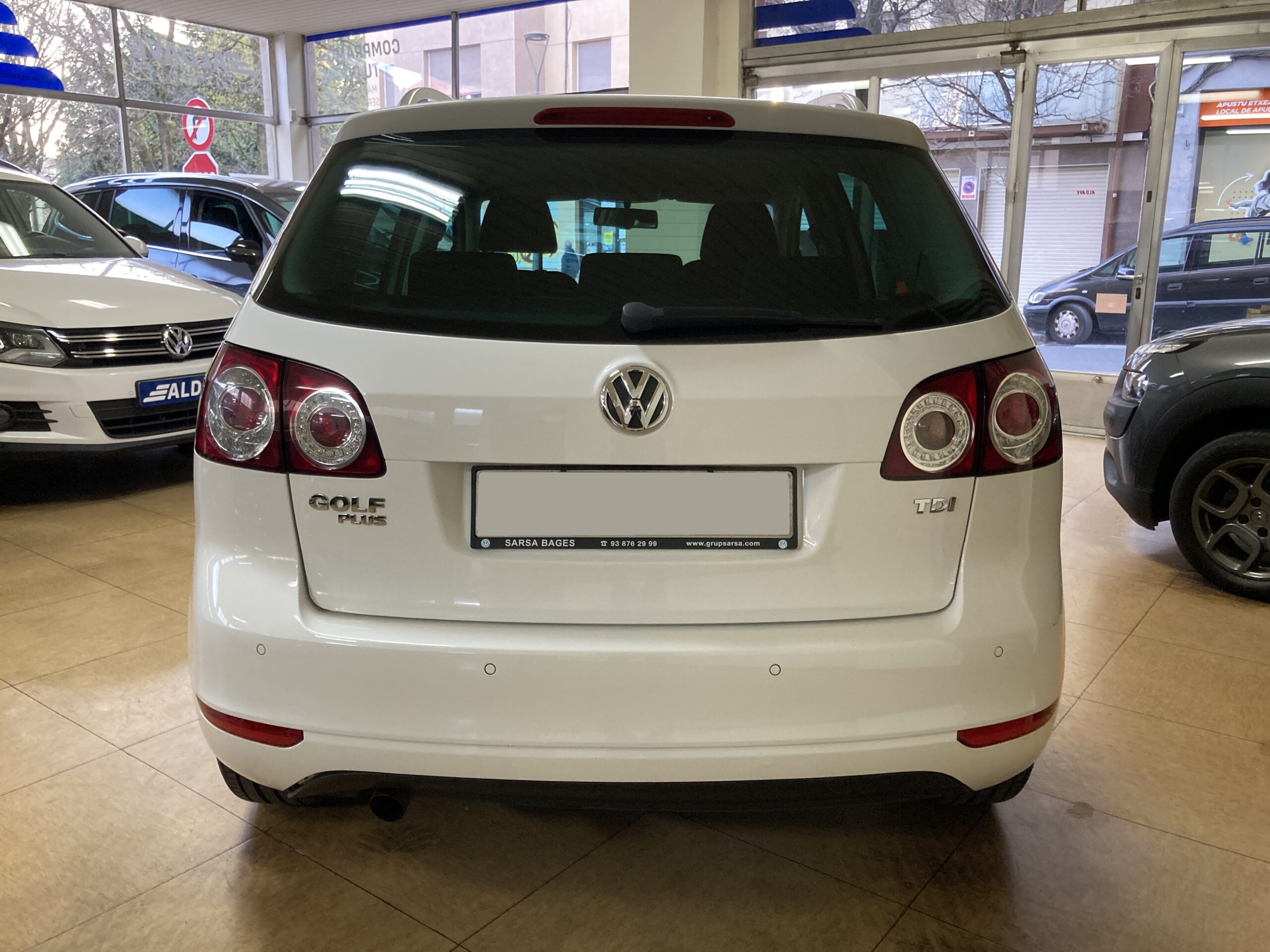 
								VOLKSWAGEN Golf Plus 1.6TDI Sport full									