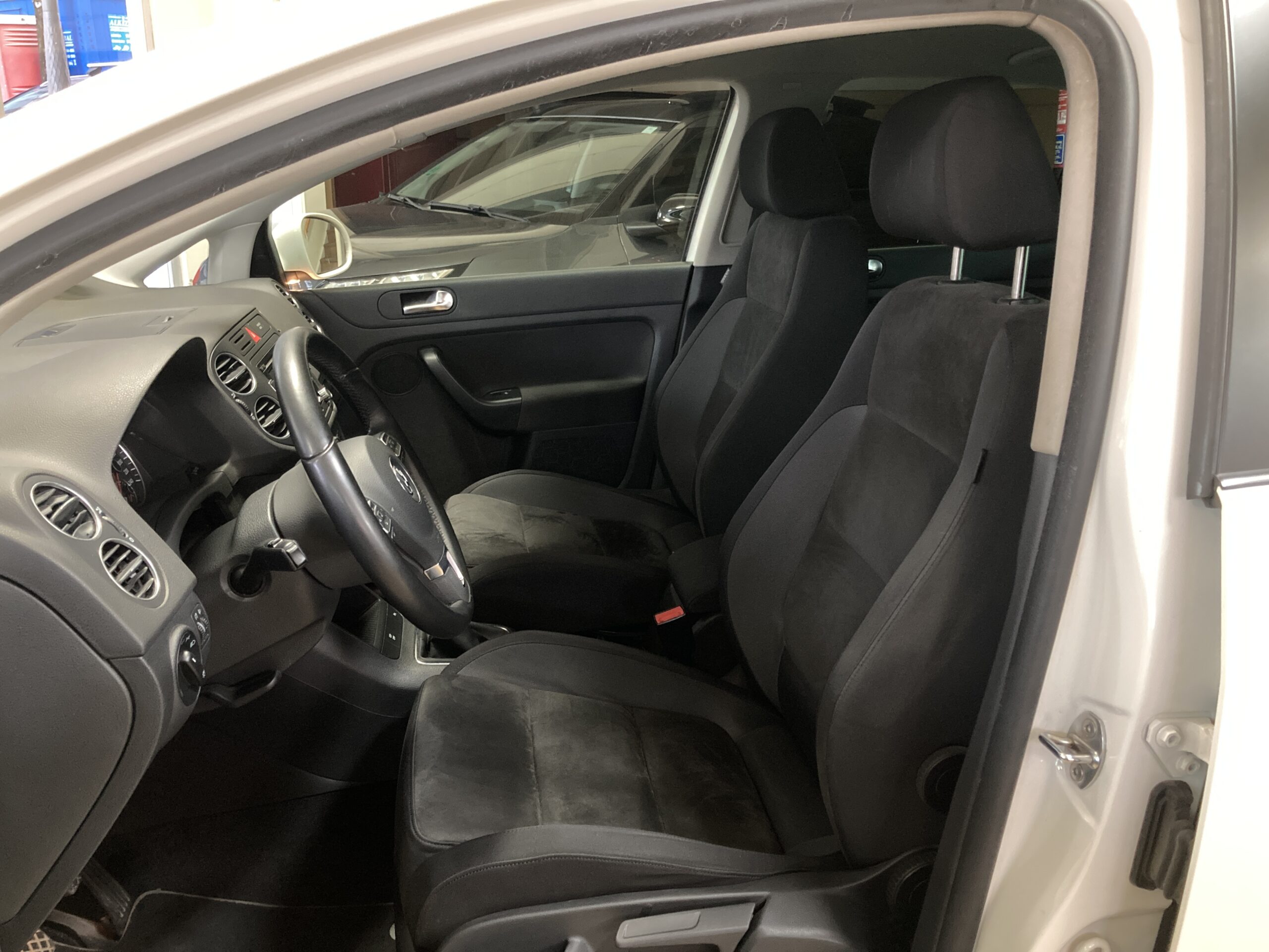 
								VOLKSWAGEN Golf Plus 1.6TDI Sport full									