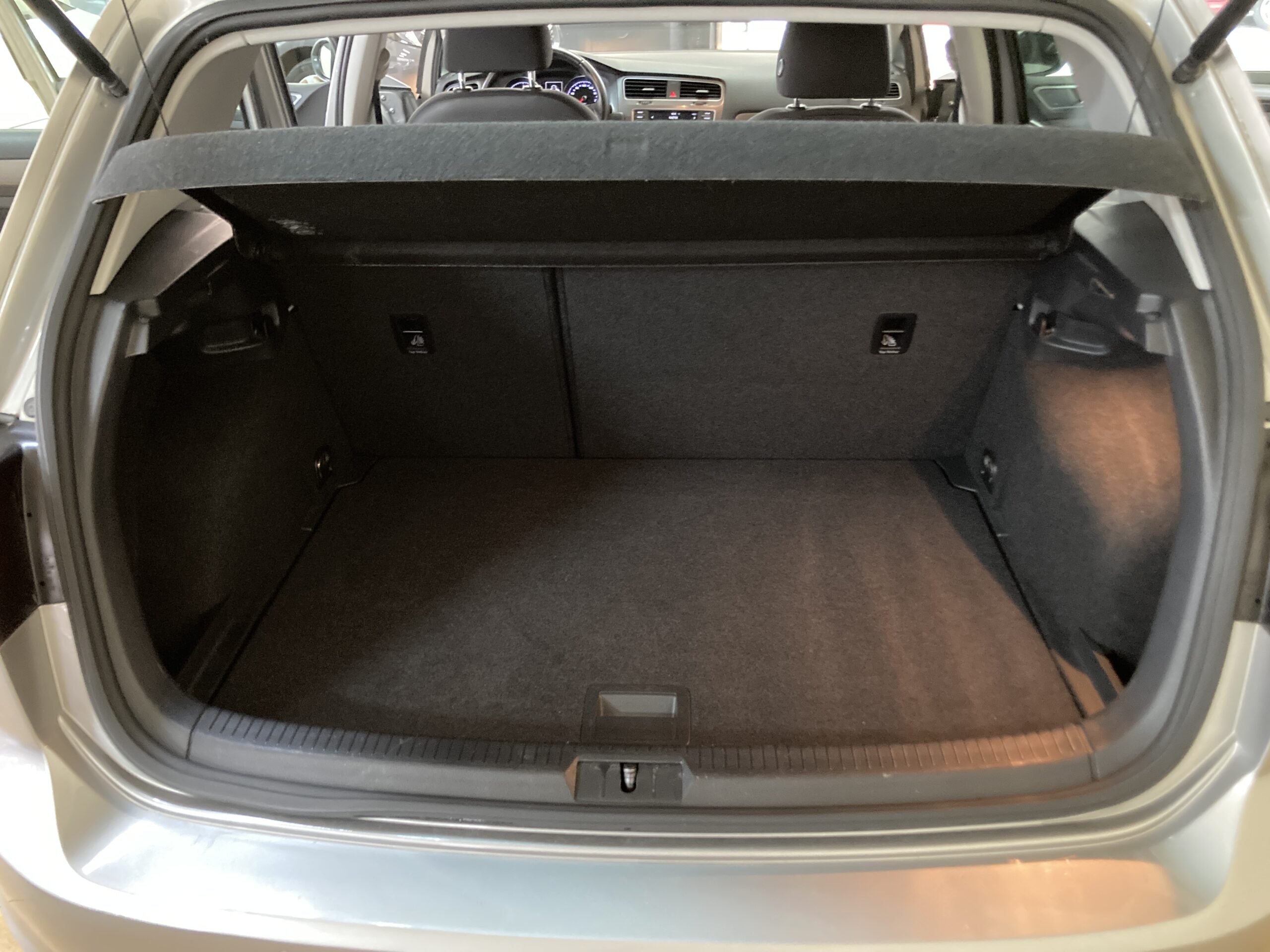 
								VOLKSWAGEN Golf 1.6TDI CR BMT Advance 110 full									