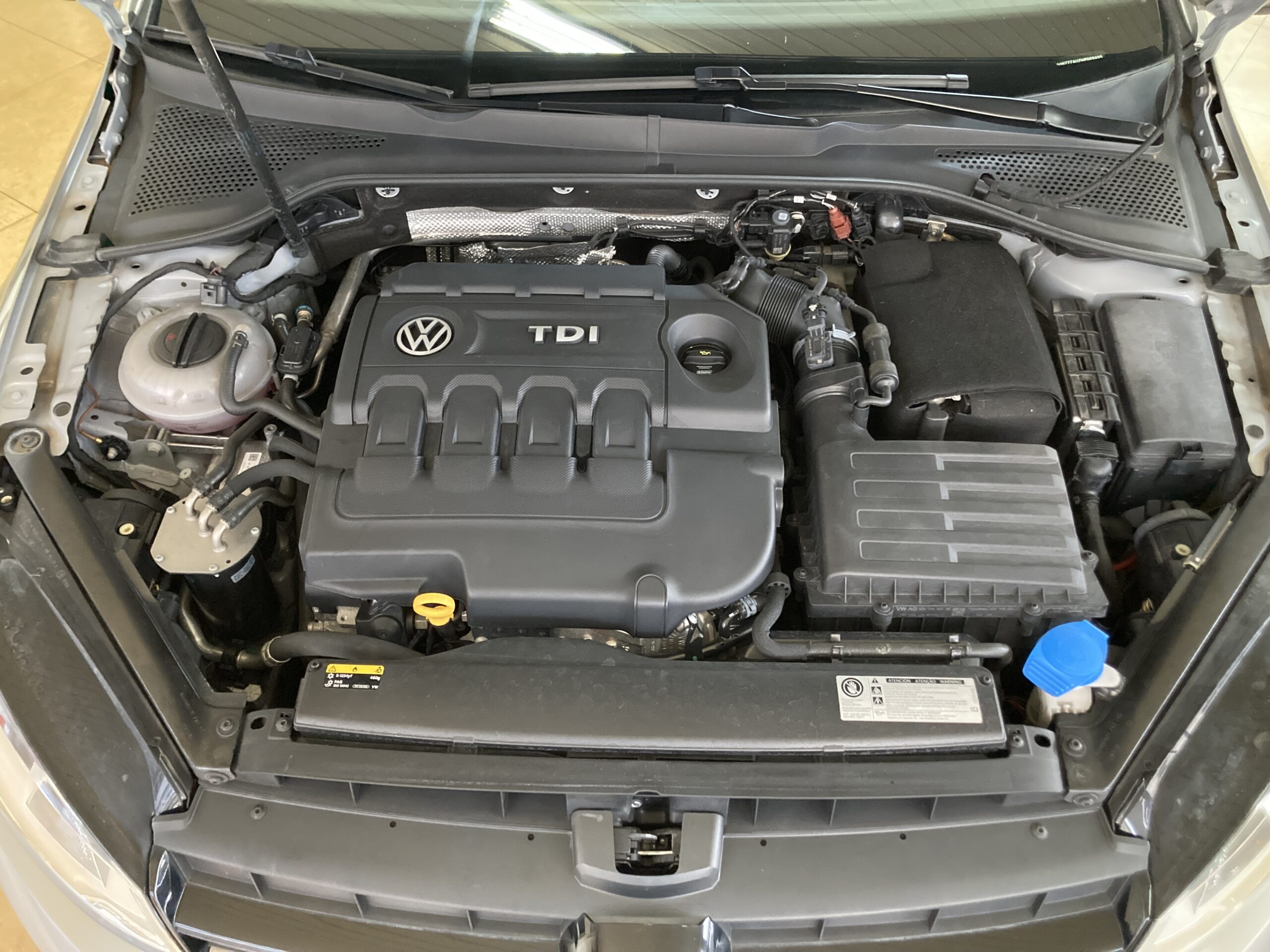 
								VOLKSWAGEN Golf 1.6TDI CR BMT Advance 110 full									