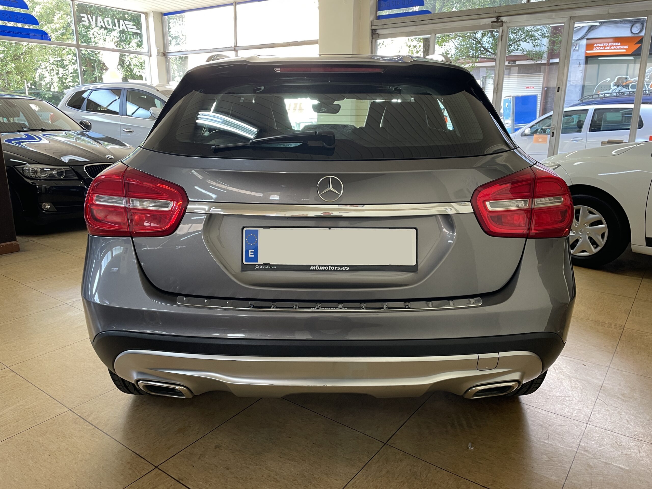 
								MERCEDES GLA 200 CDI URBAN full									