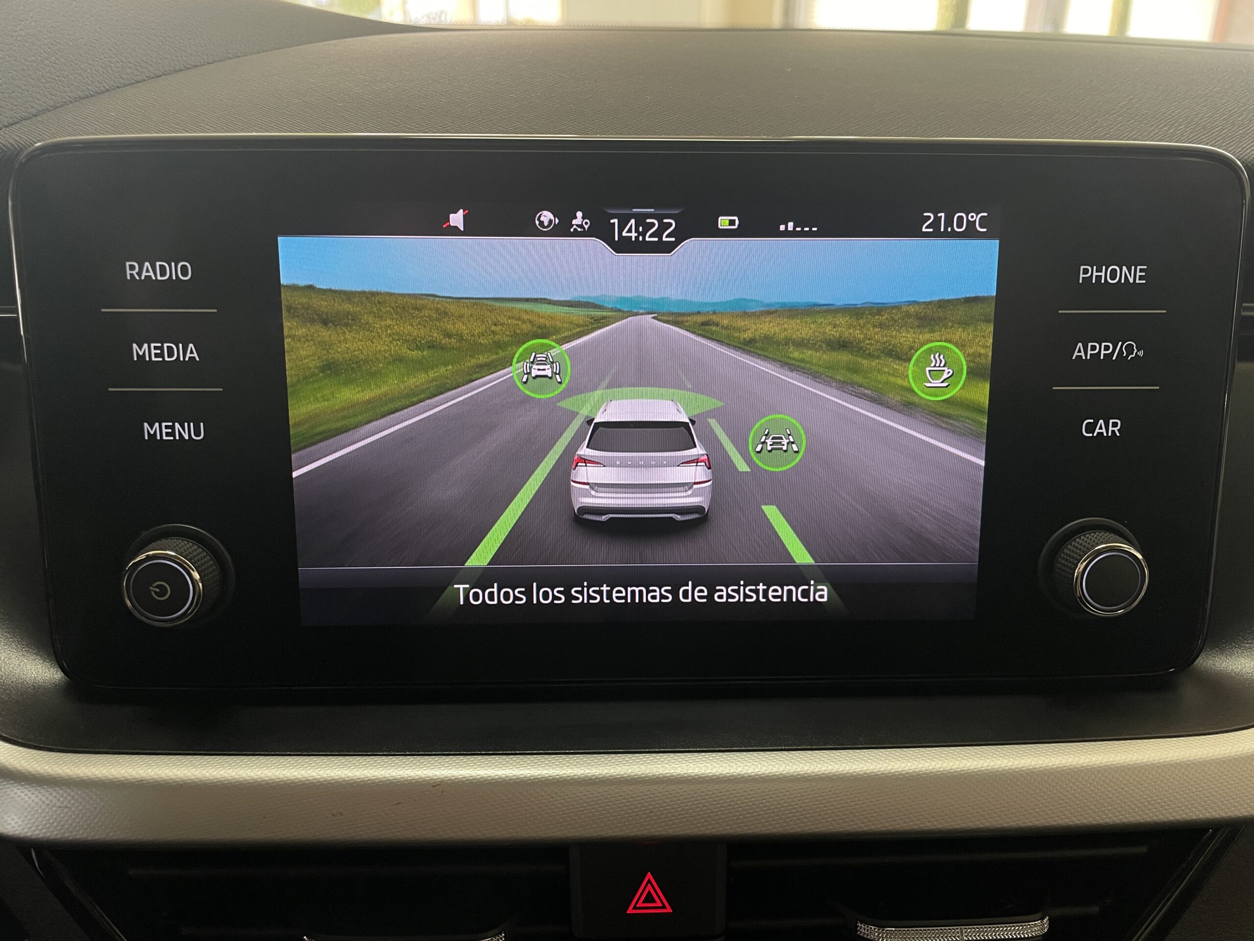 
								SKODA Kamiq 1.0 TSI 85kW 115CV DSG Ambition full									