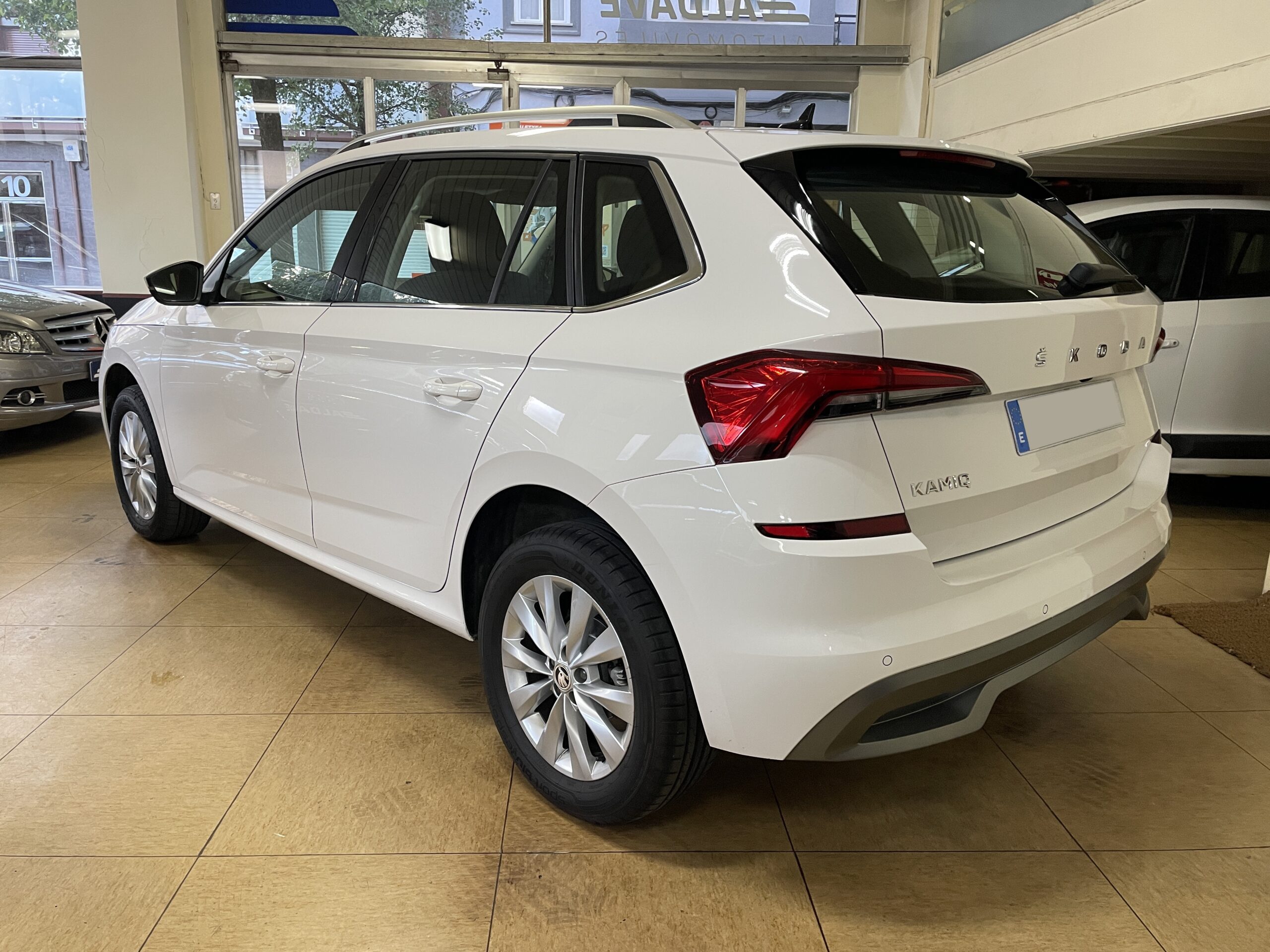 
								SKODA Kamiq 1.0 TSI 85kW 115CV DSG Ambition full									