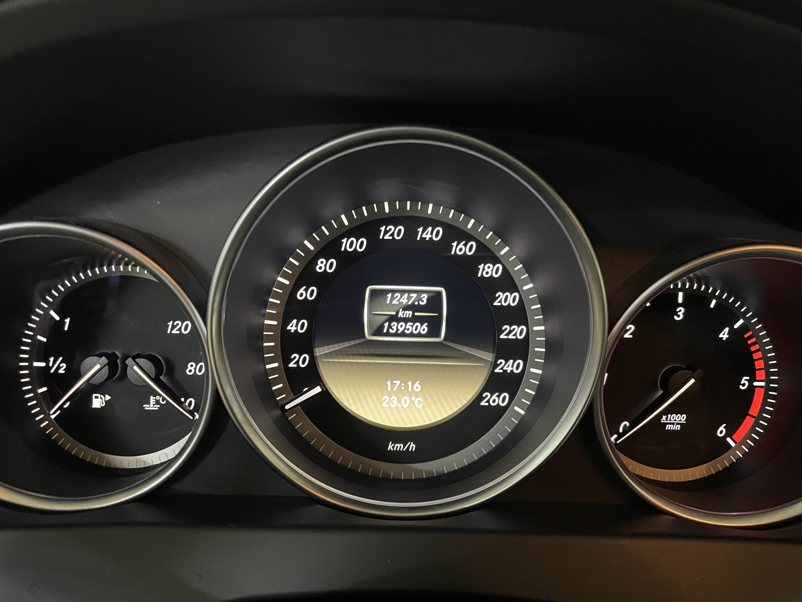 
								MERCEDES C220 CDI BLUEEFFICIENCY full									