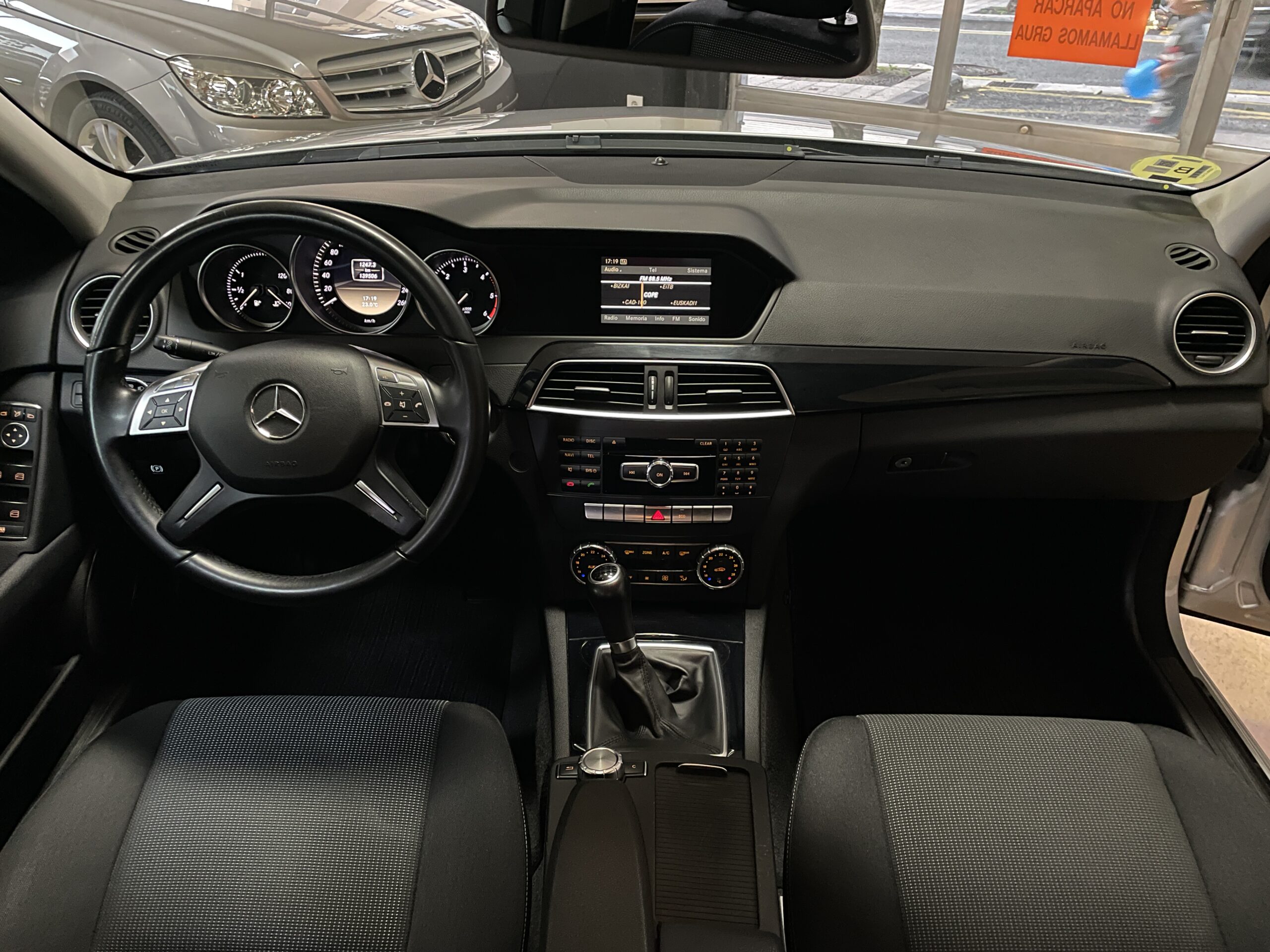 
								MERCEDES C220 CDI BLUEEFFICIENCY full									