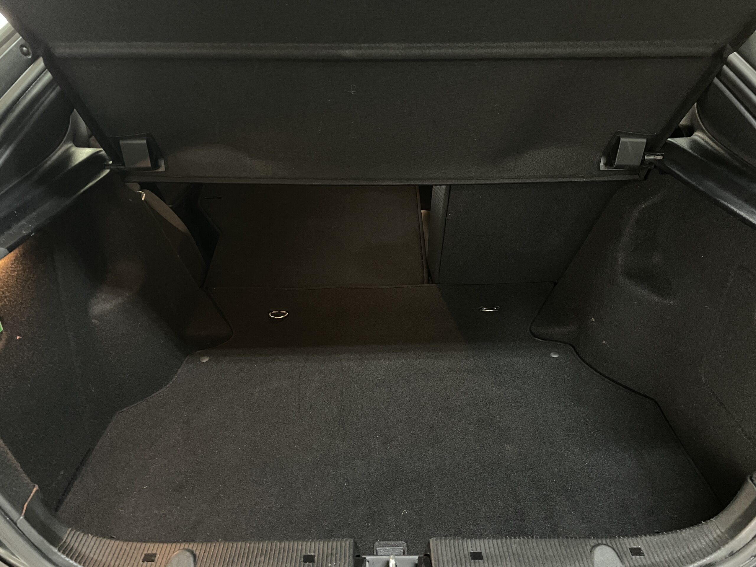 
								MERCEDES CLC 220 CDI AUTOMATICO full									