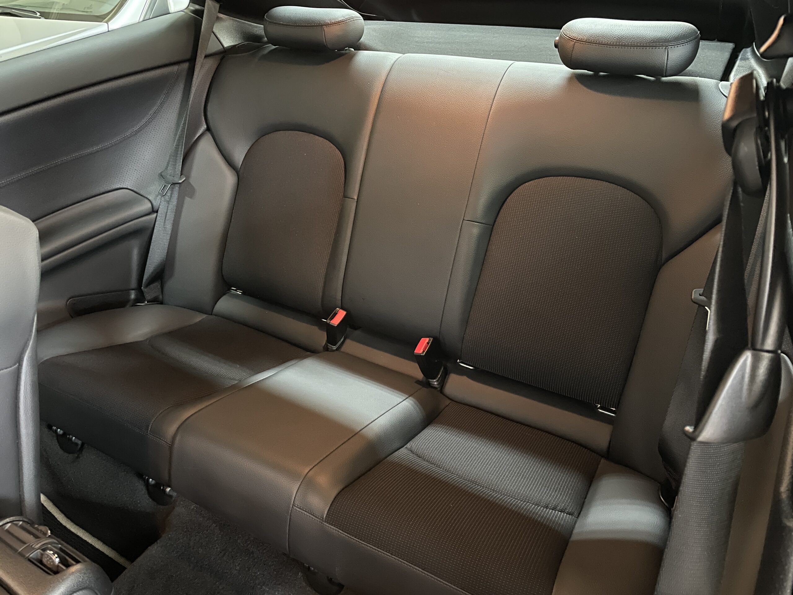 
								MERCEDES CLC 220 CDI AUTOMATICO full									