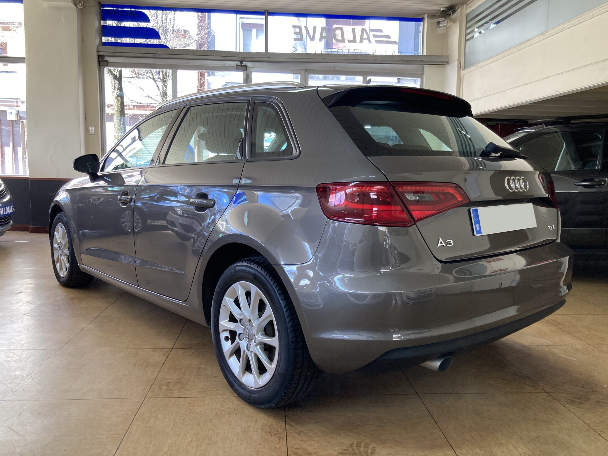 
								AUDI A3 Sportback 1.6TDI Clean D Attraction 110CV full									