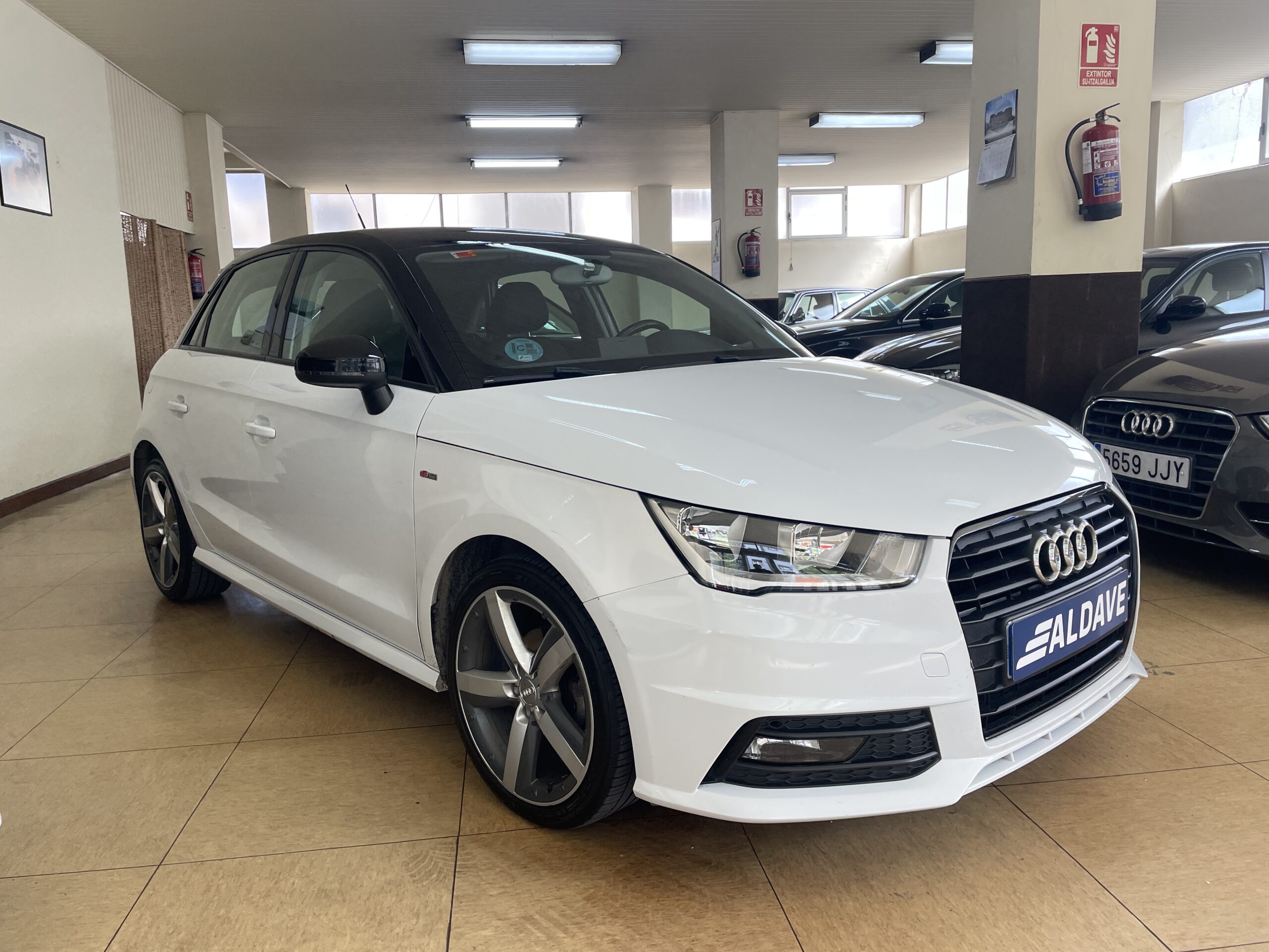 
								AUDI A1 Sportback 1.4TDI  Adrenalin full									