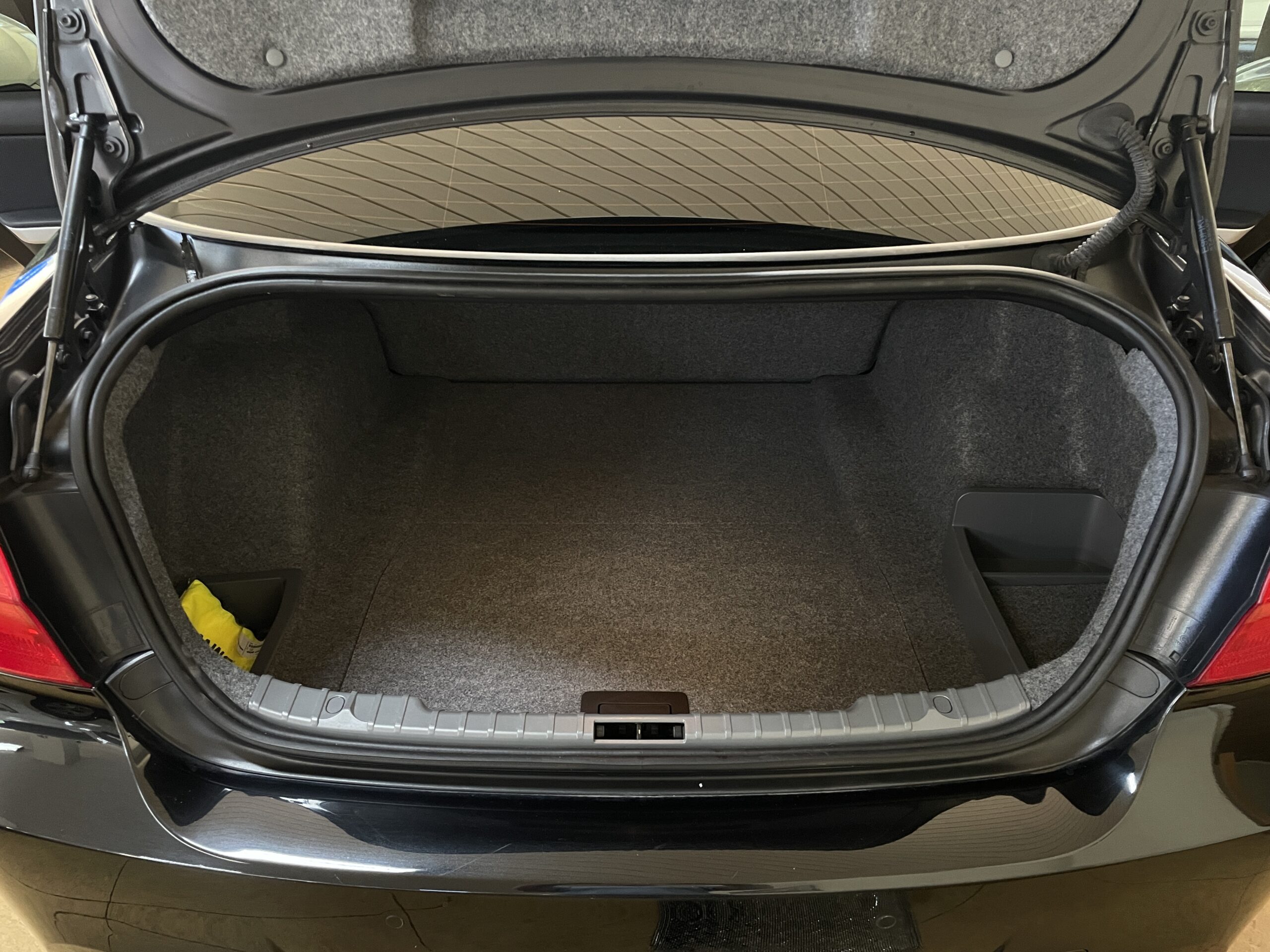 
								BMW 318d Pack M full									
