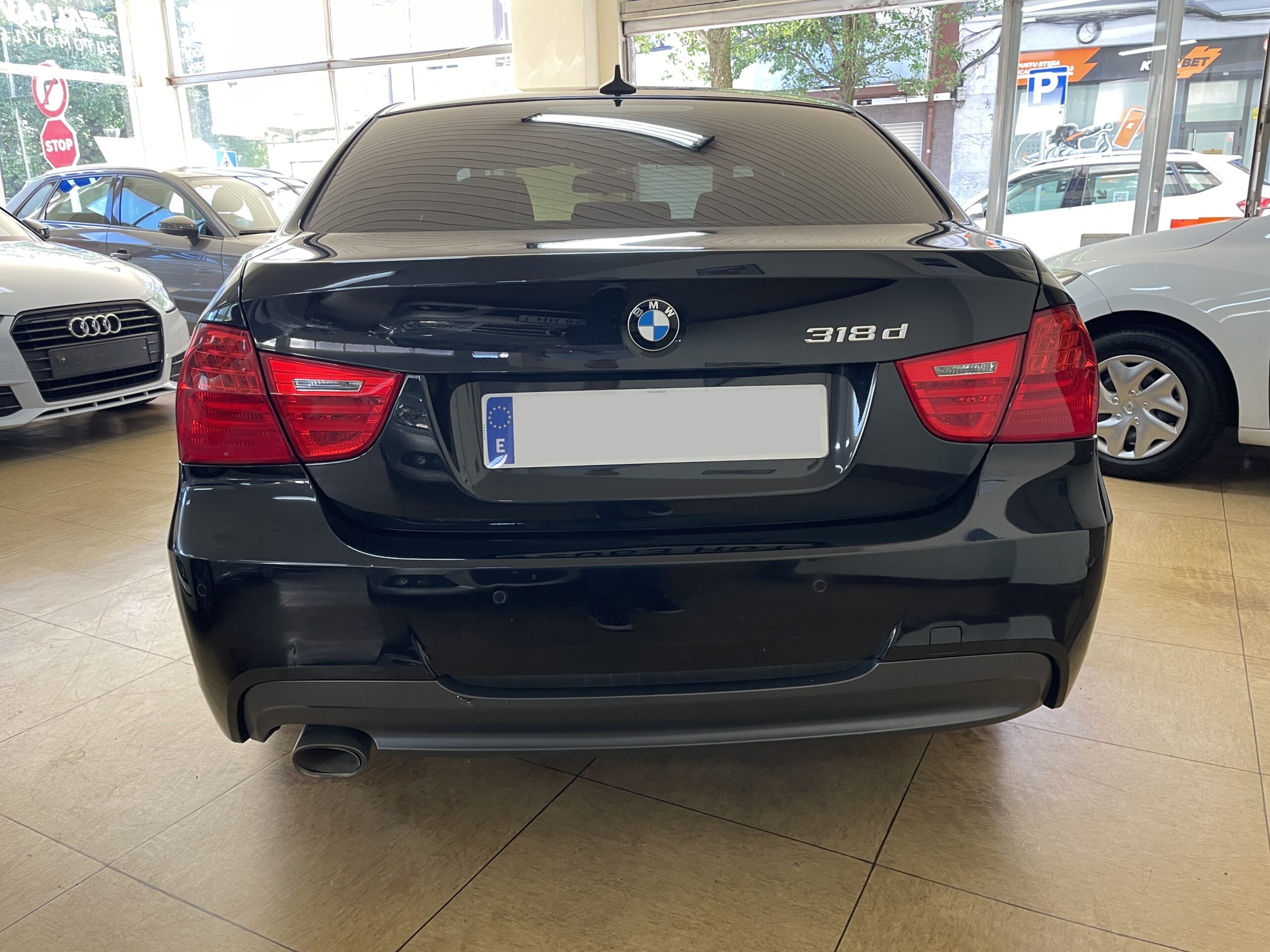 
								BMW 318d Pack M full									