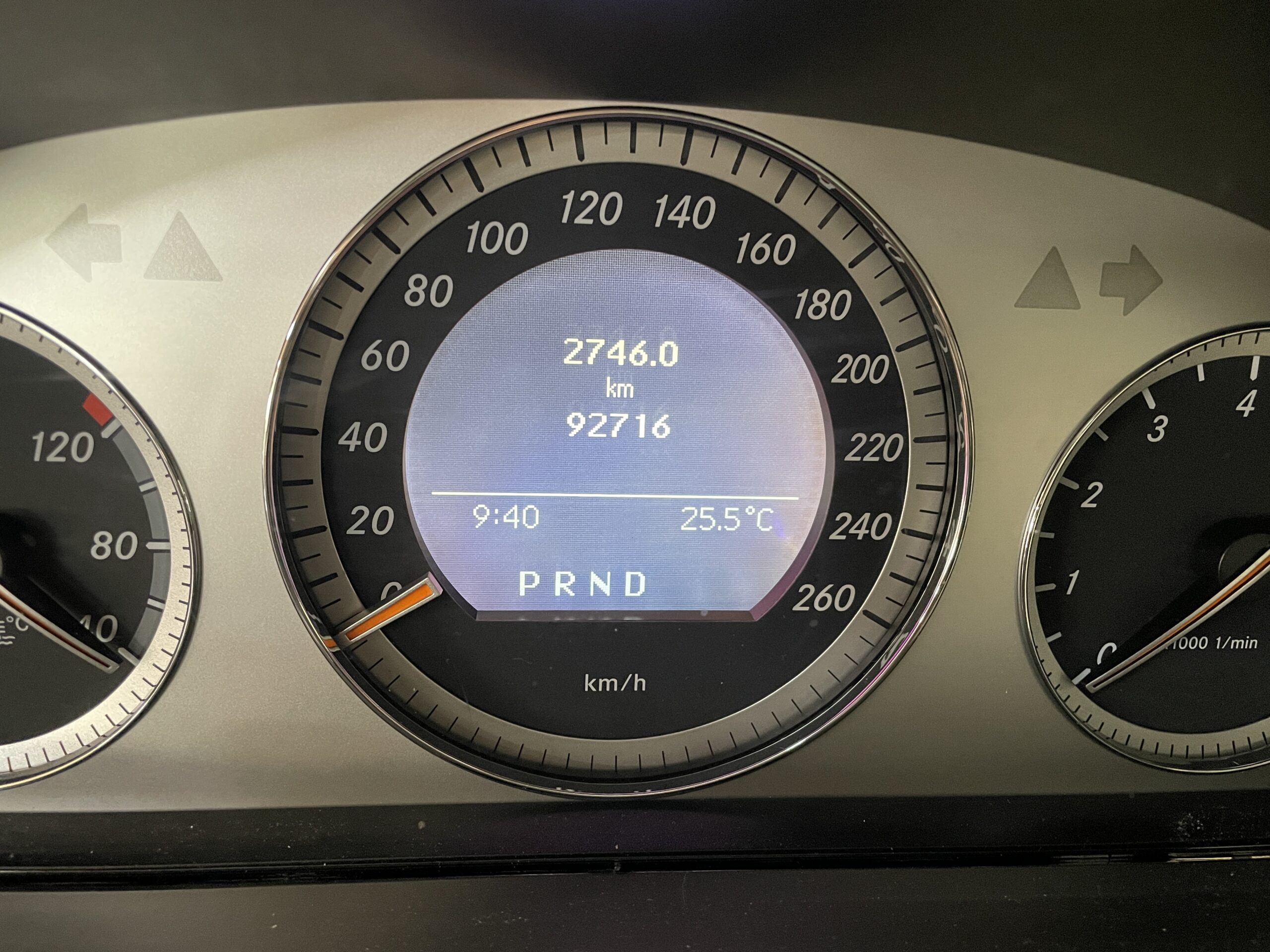 
								MERCEDES C200 K AVANTGARDE full									