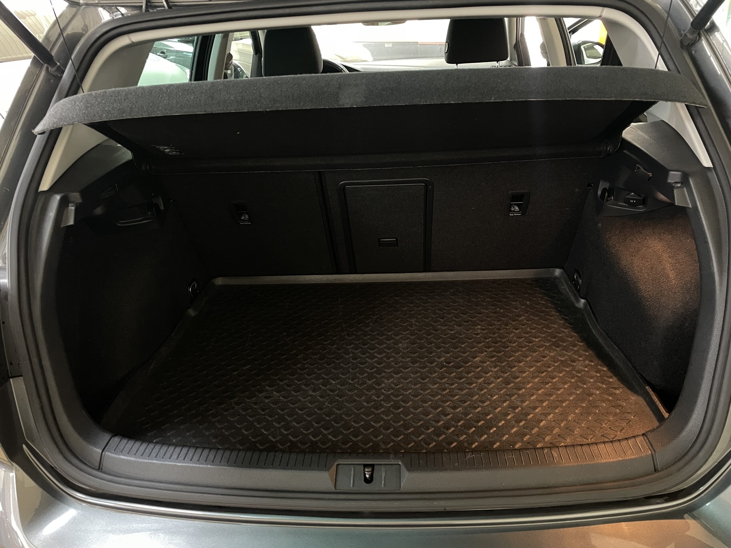 
								VOLKSWAGEN Golf Advance 1.4 TSI 92kW 125CV DSG full									