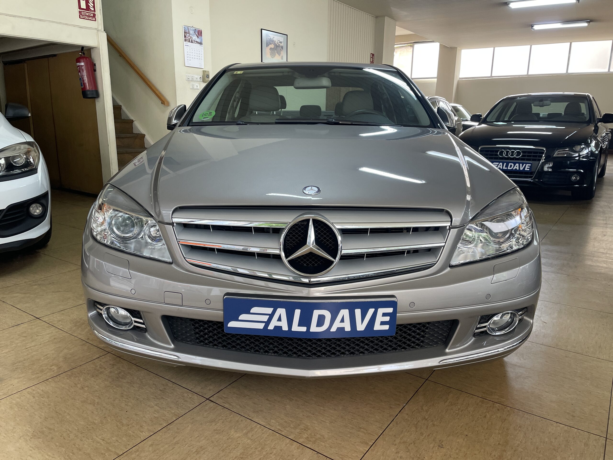 
								MERCEDES C200 K AVANTGARDE full									