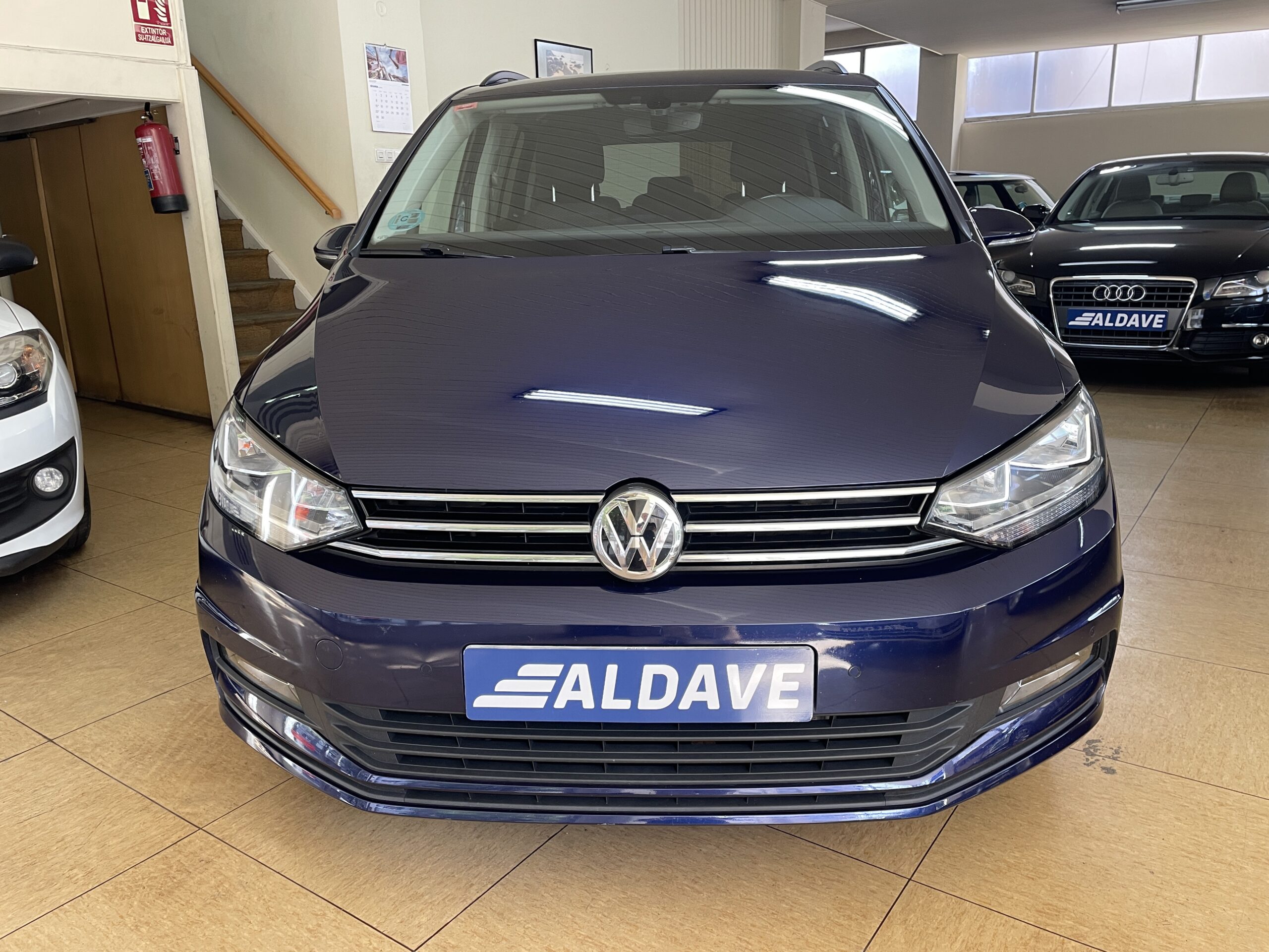 
								VOLKSWAGEN TOURAN  Advance 1.6 TDI 115CV DSG 5 Plazas full									