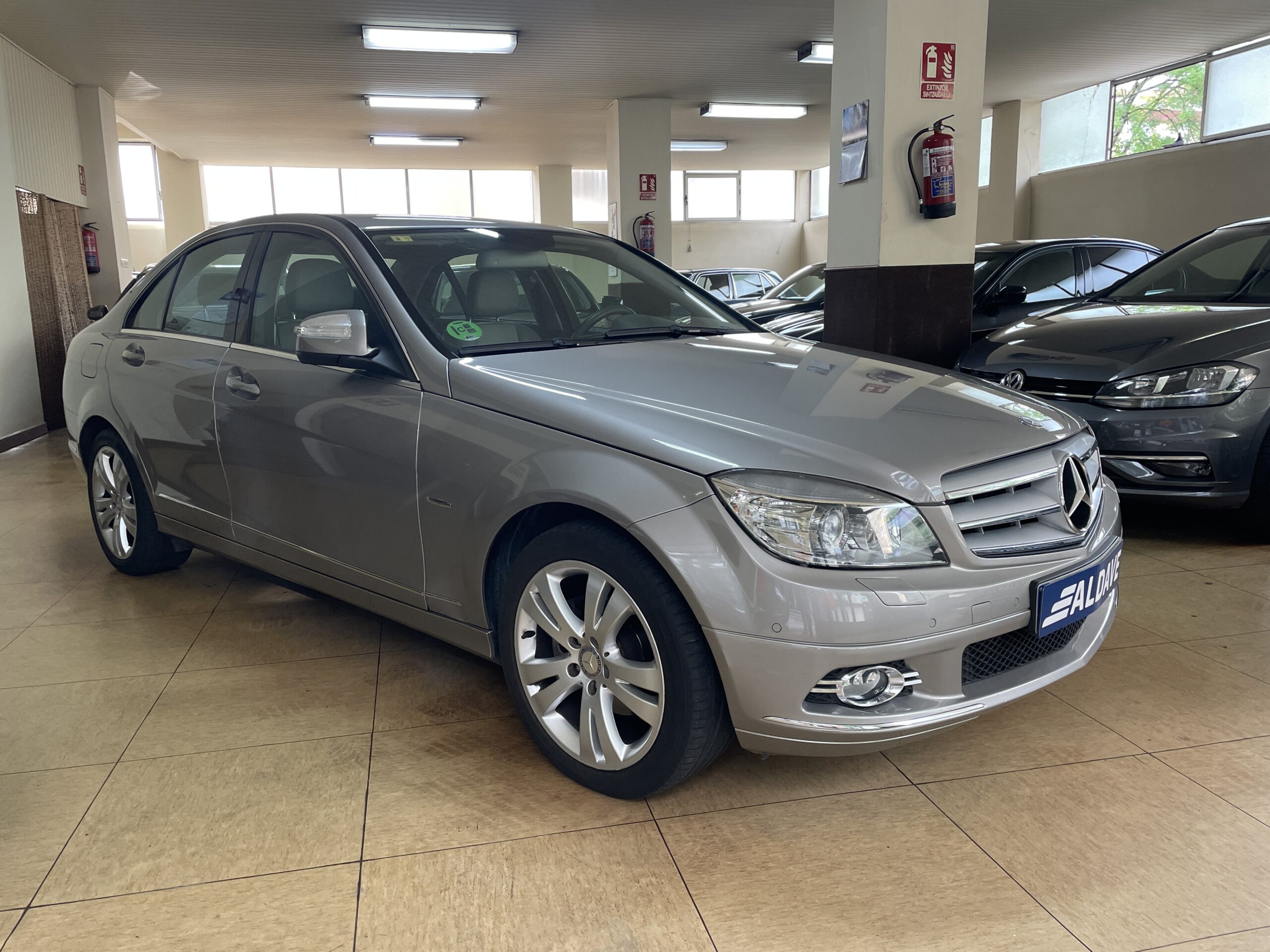 
								MERCEDES C200 K AVANTGARDE full									
