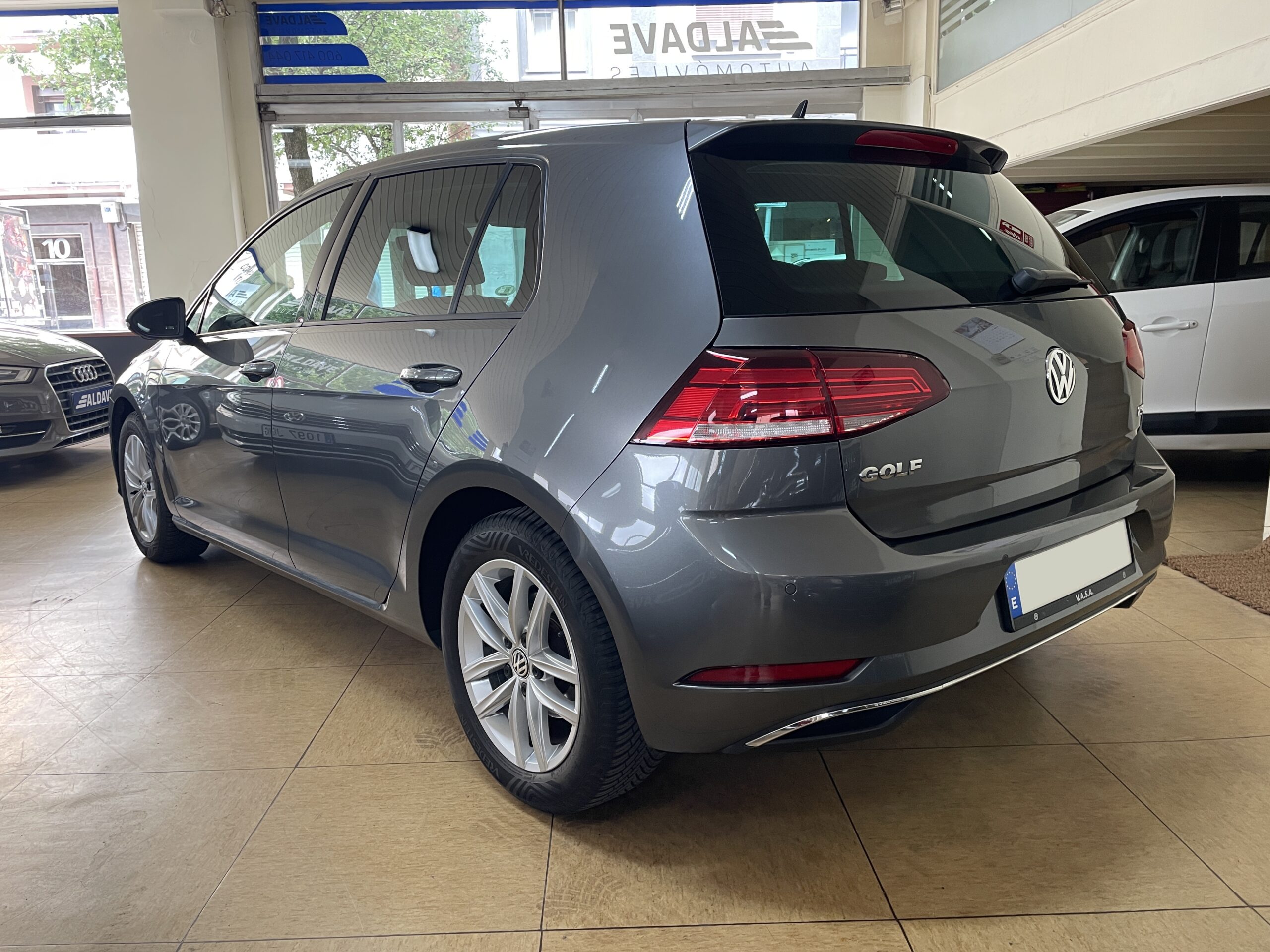 
								VOLKSWAGEN Golf Advance 1.4 TSI 92kW 125CV DSG full									