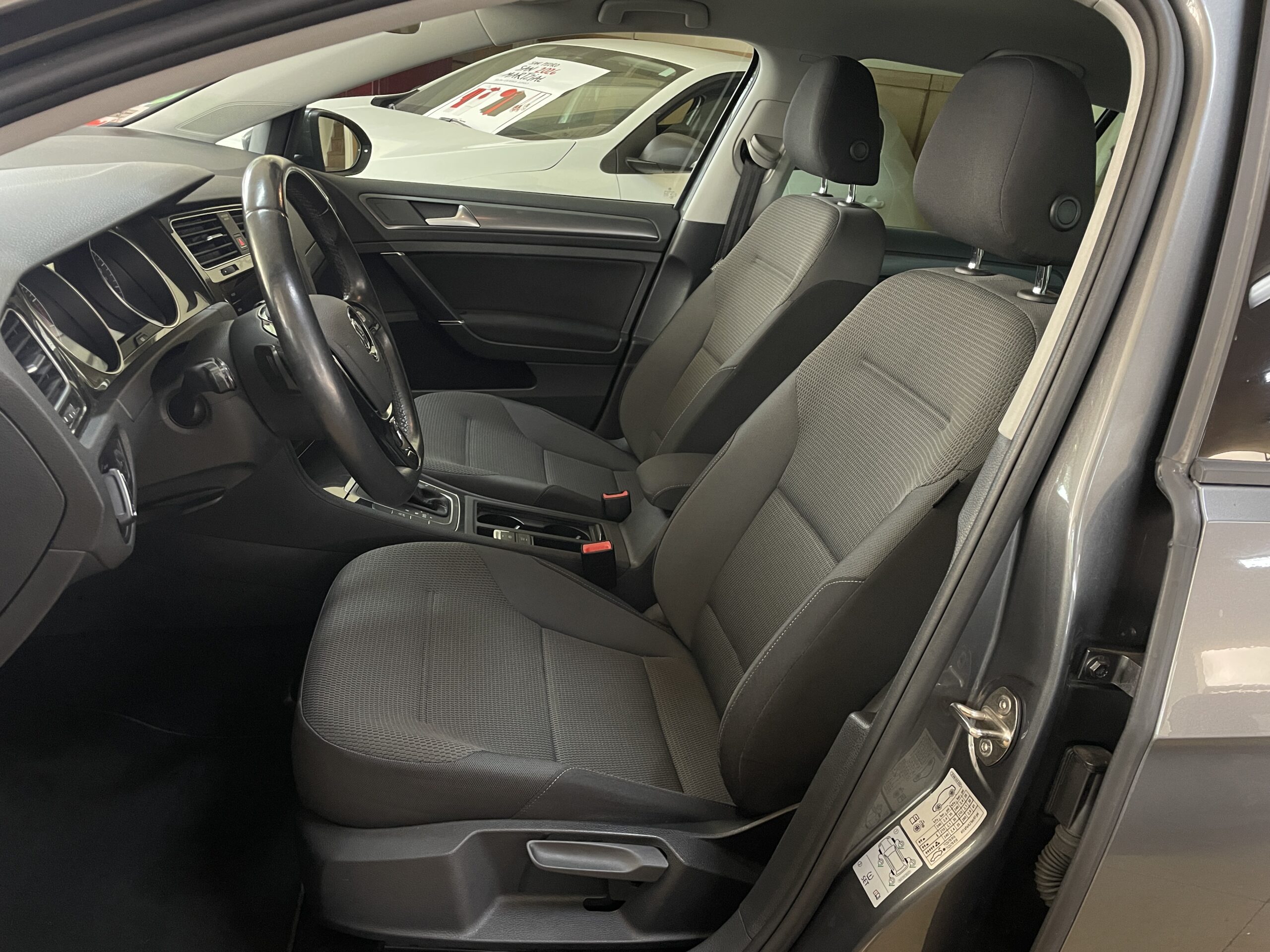 
								VOLKSWAGEN Golf Advance 1.4 TSI 92kW 125CV DSG full									