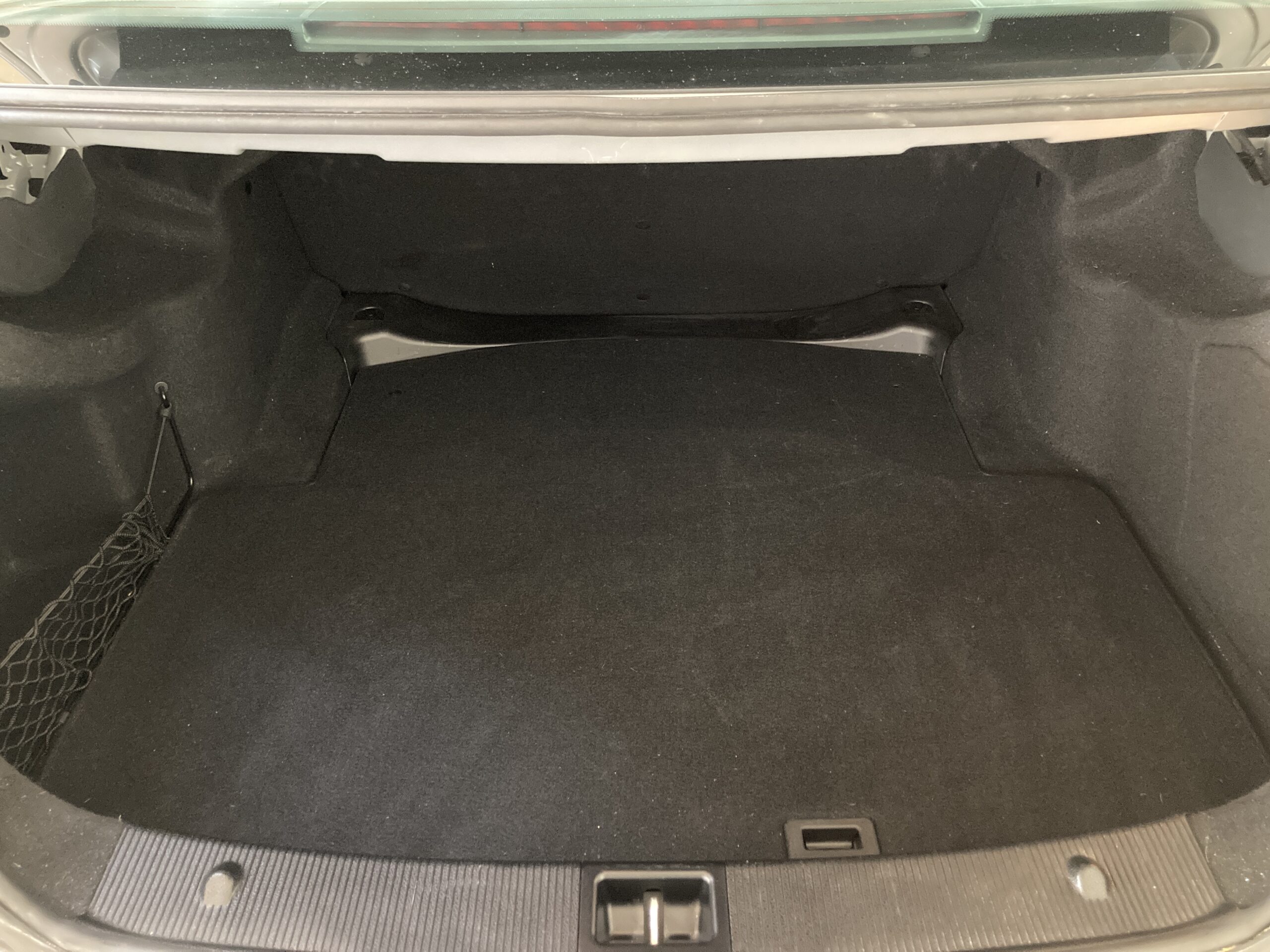 
								MERCEDES C220 CDI AVANTGARDE full									