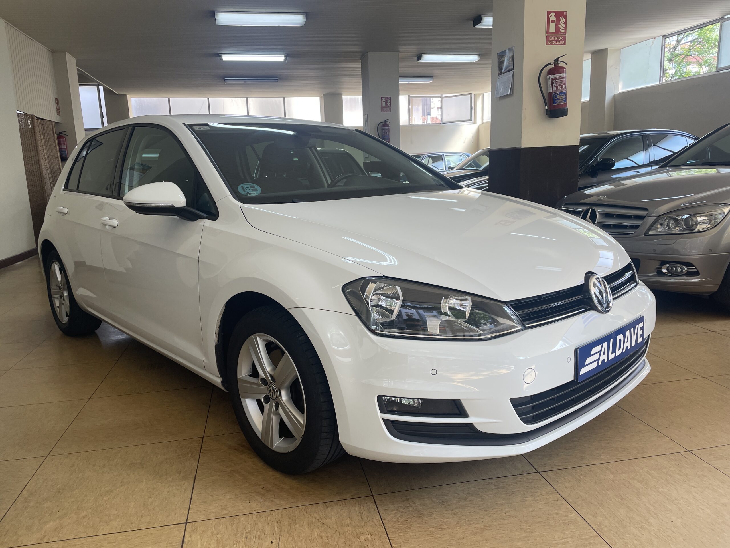 
								VOLKSWAGEN GOLF 1.4 TSI BMT ADVANCE 125CV full									