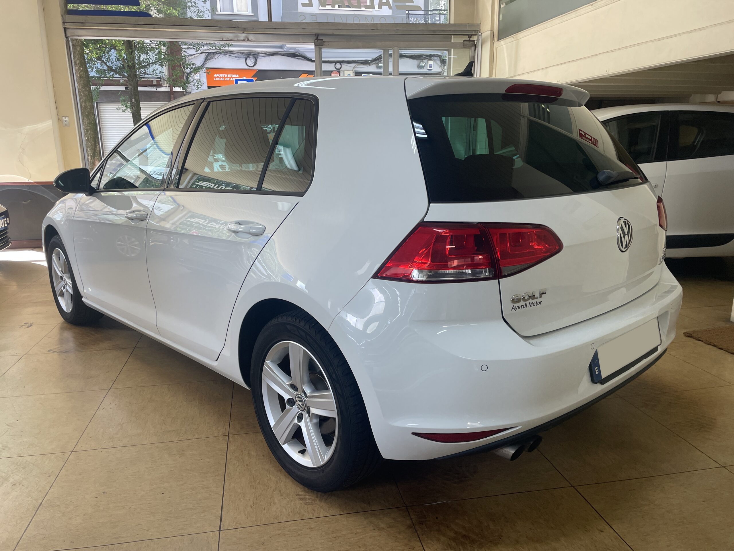 
								VOLKSWAGEN GOLF 1.4 TSI BMT ADVANCE 125CV full									