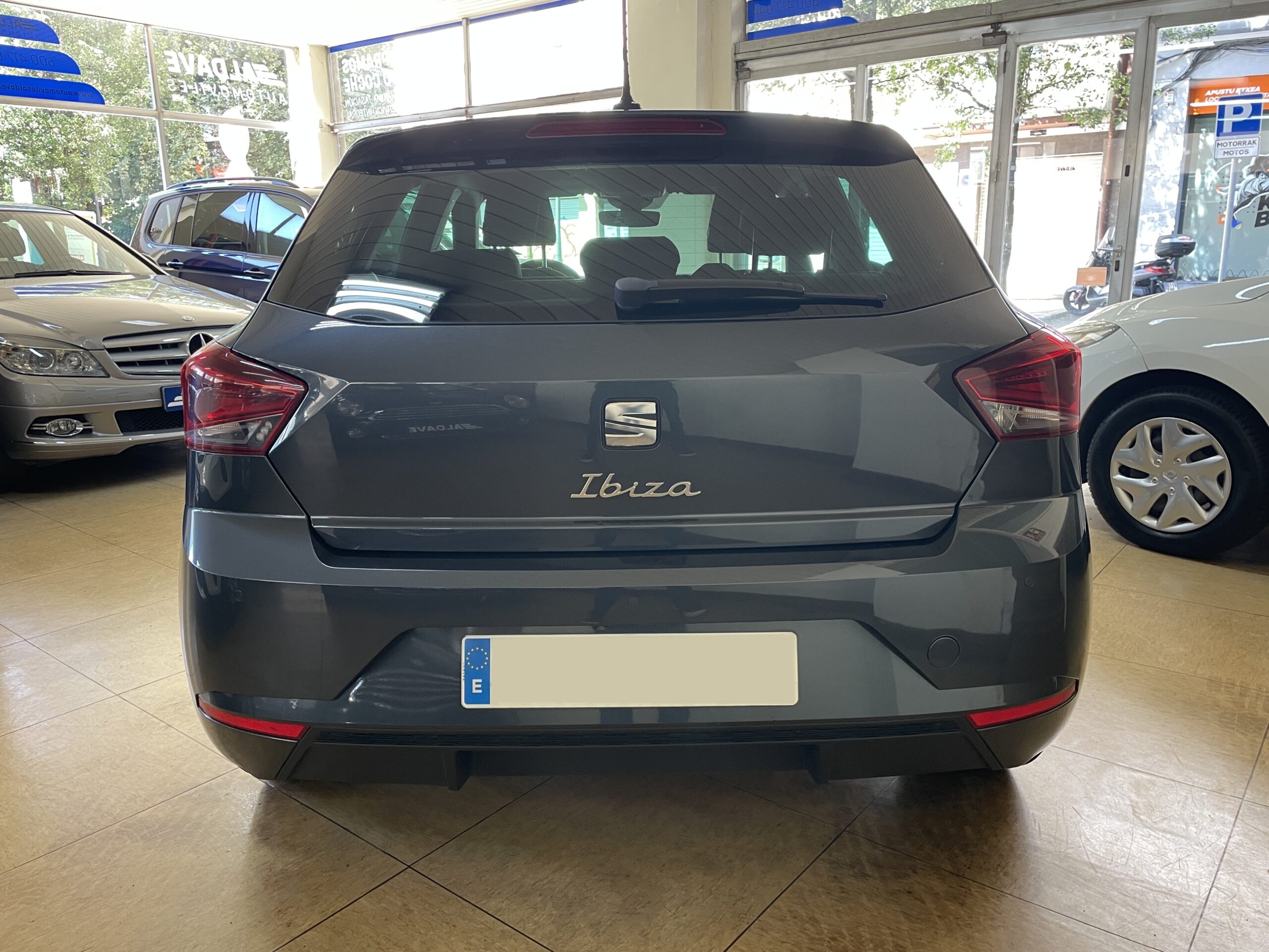 
								SEAT Ibiza 1.0 TSI 115CV Special Edition full									