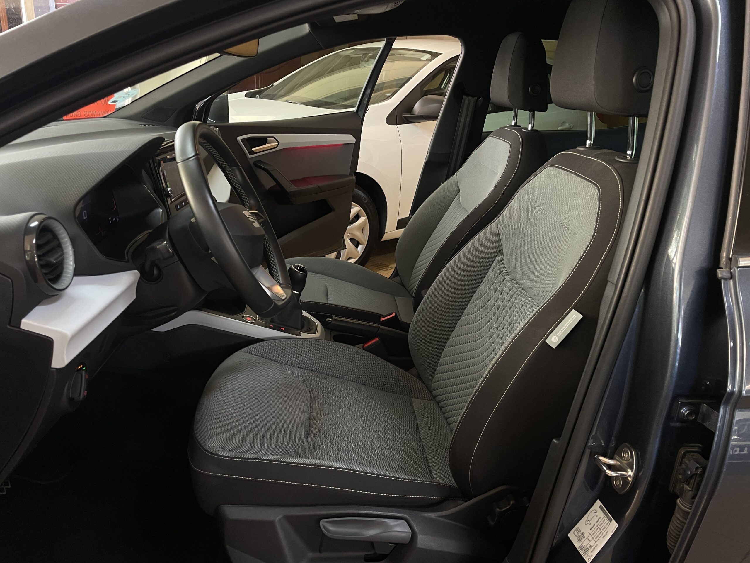 
								SEAT Ibiza 1.0 TSI 115CV Special Edition full									
