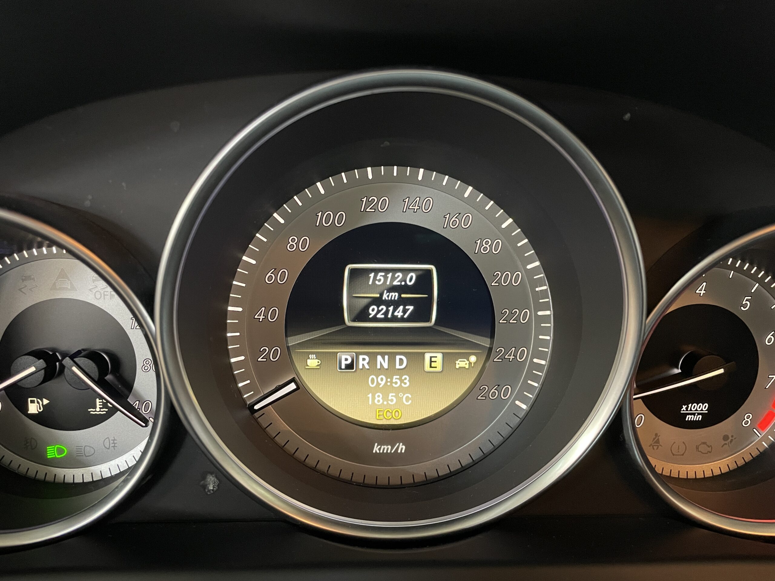 
								MERCEDES BENZ C180 CGI BE AVANTGARDE AUTOMATICO full									